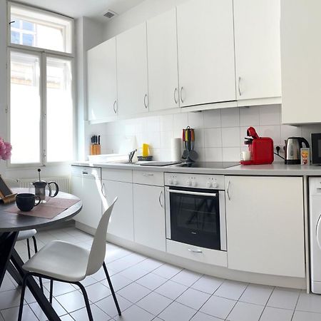 Central Mariahilfer Apartment 5 Min To The Schoenbrunn Palace And City Shopping Center Wien Eksteriør bilde