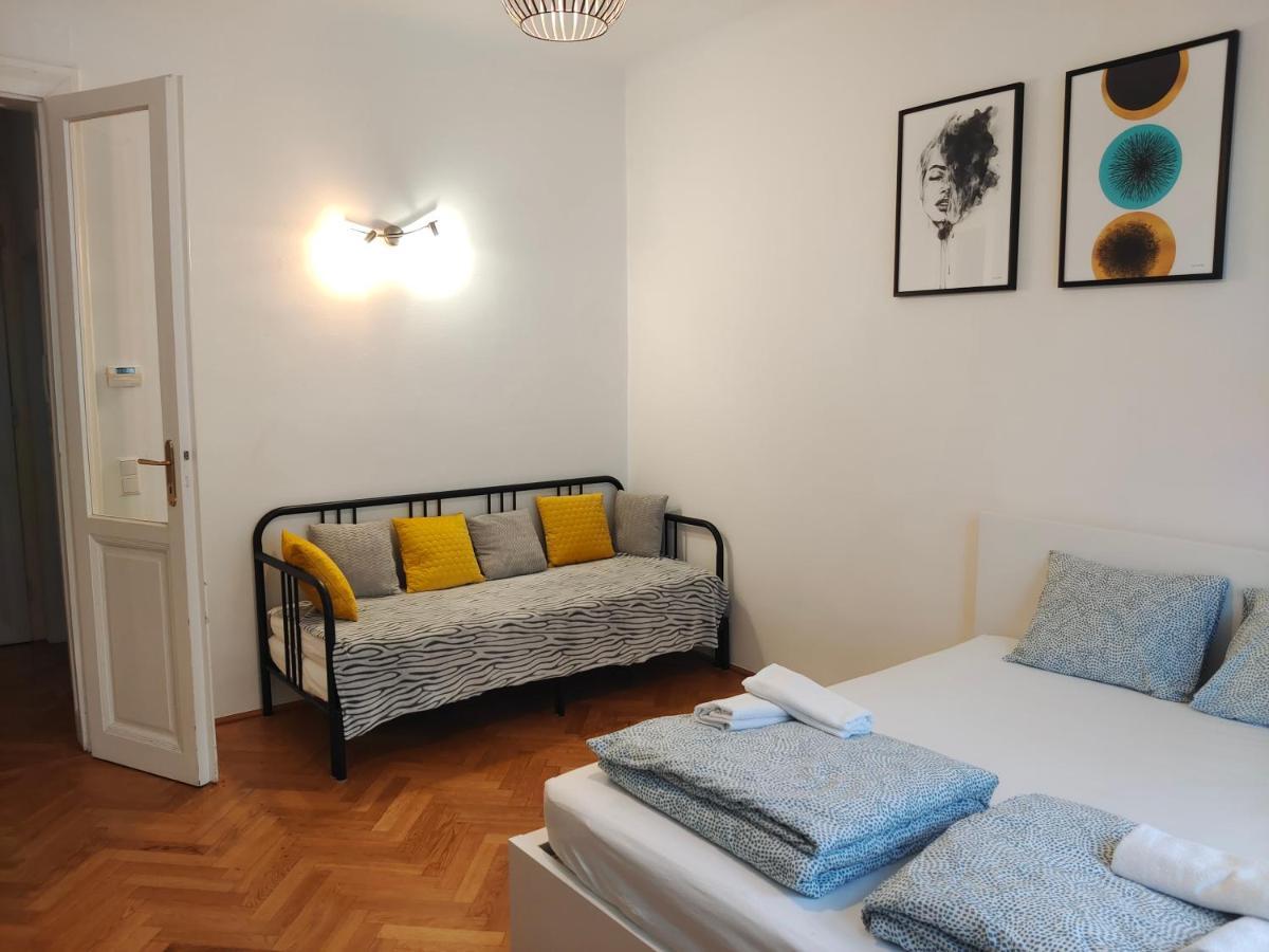 Central Mariahilfer Apartment 5 Min To The Schoenbrunn Palace And City Shopping Center Wien Eksteriør bilde